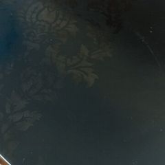 4 black place mats