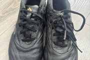 Football shoes