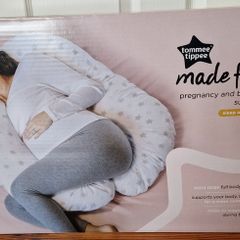 Pregnancy and Breastfeeding Pillow Tommee Tippee BRAND NEW