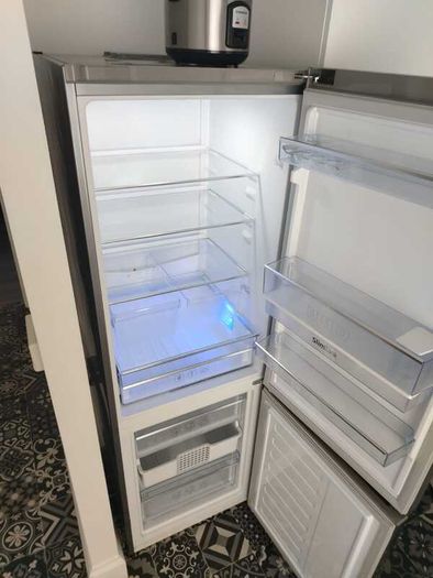 Fridge freezer