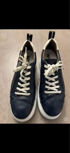 Wonders shoes