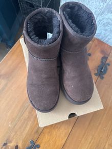 UGG classic brown ankle suede boots preloved