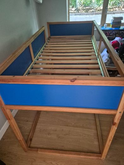 Bunk bed