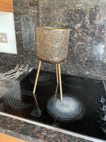 pot stand