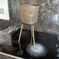 pot stand
