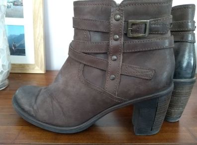 Clarks Leather Ankle Boots - Size 6