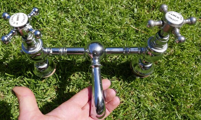 Vintage Bath Filler Tap