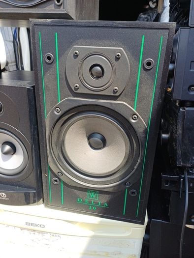 4 Speakers job lots