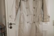 Banana Republic ladies trenchcoat 100% Cotton and lined UK size 12/14 in very good condition and has been well cared for see last two photos for exact measurements RRP 175 euro FREE STANDARD POSTAGE INCLUDED
