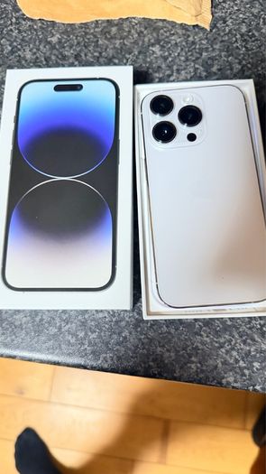 iPhone 14 Pro immaculate