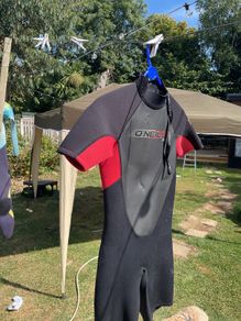 3mm short wetsuit size 16