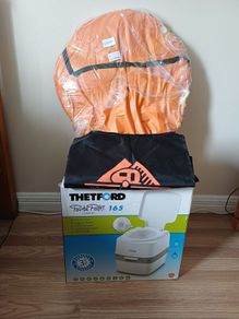 Thetford 165 Portable Camping Toilet + Tent and carry bag