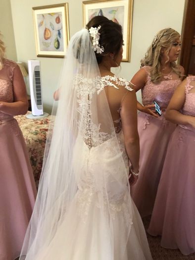 wedding dress