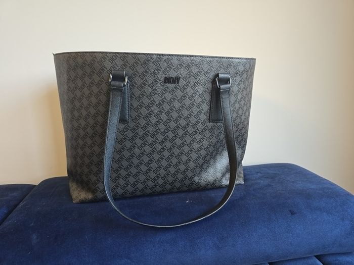DKNY tote