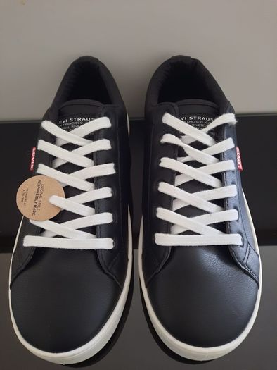 Levi's Shoes Size 7 UK