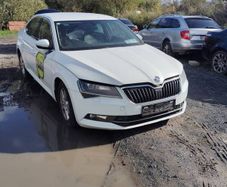 Breaking Skoda superb 2017 crlb