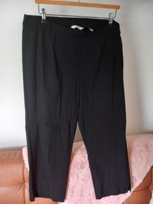 Capri Pants
