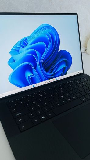 Dell Precision 5560 Laptop - 64GB RAM, 512 SSD, i9, Windows Pro