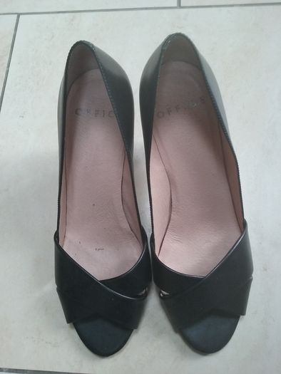Office leather  black heels 5