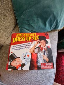 Mini Marvin's dress up