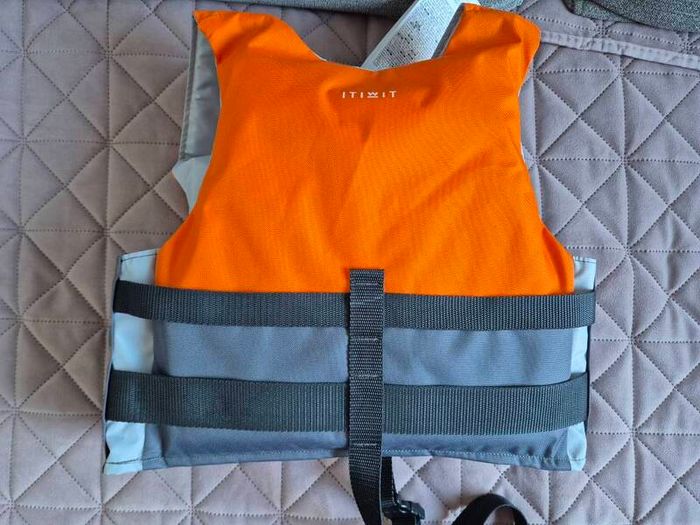 brand new 50N+ buoyancy aid blue/orange