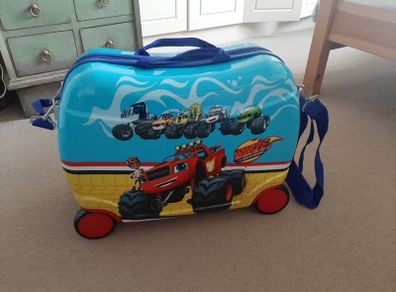 Kids suitcase