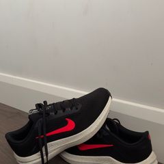 nike winflo 10 brand new