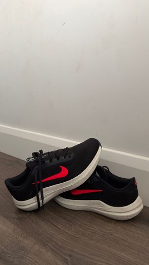 nike winflo 10 brand new