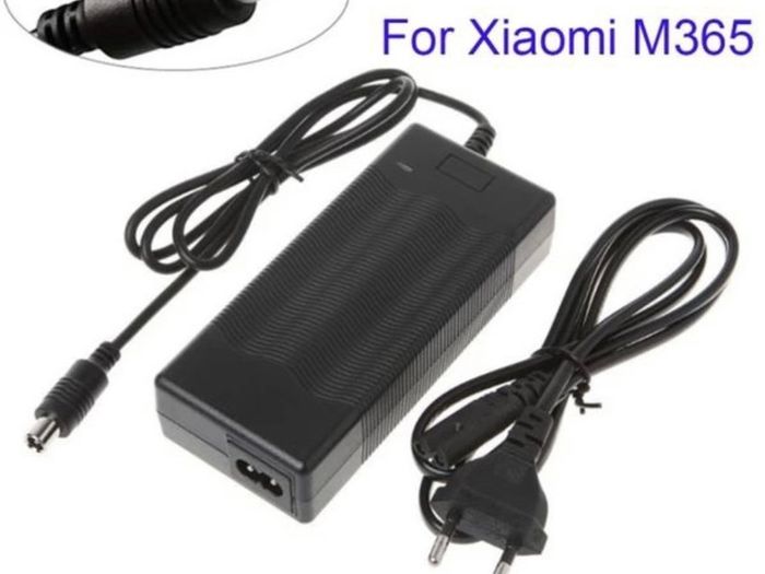 Battery Charger For Electric Scooter Aovo/Pro, Xiaomi MI M365/Pro, Segway Ninebot Scooter 42v 2A UK PLUG