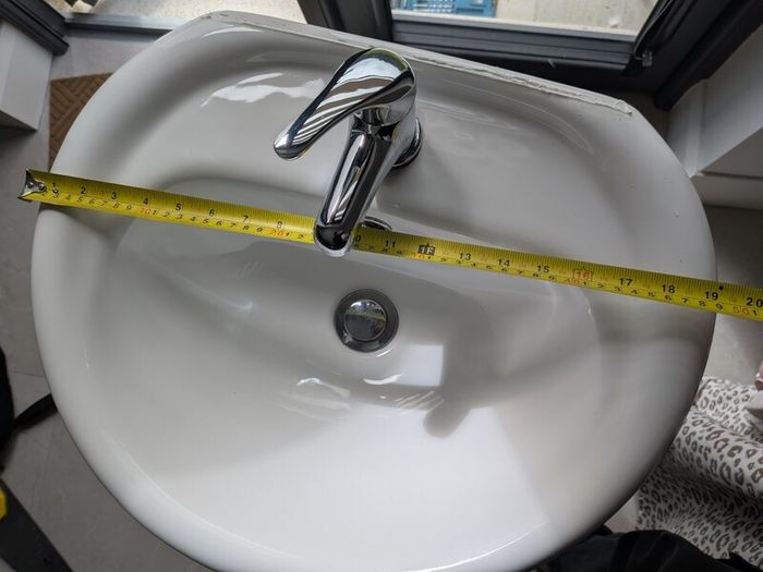 Bathroom Sink & Tap