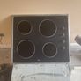 oven hob and extractor Image 2