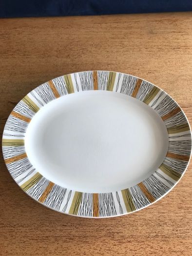 Vintage Retro Sienna Midwinter Oval Dish