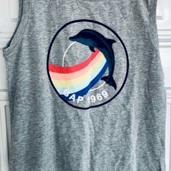 Gap t-shirt