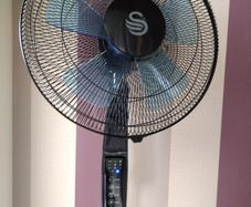 SWAN 16" Free Standing Room Fan with Remote Control