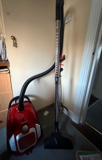 morphy richards hoover