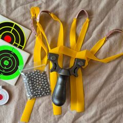 Catapult/slingshot with accessories.