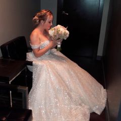 Beautiful Princess Wedding Dress - Lace Corset & Full Sparkling Tulle Skirt