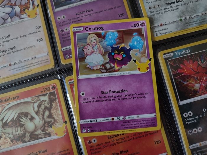 Cosmog ! Holo Rare ! from Celebrations ! 25th Anniversary ! 2021 ! Pokemon !