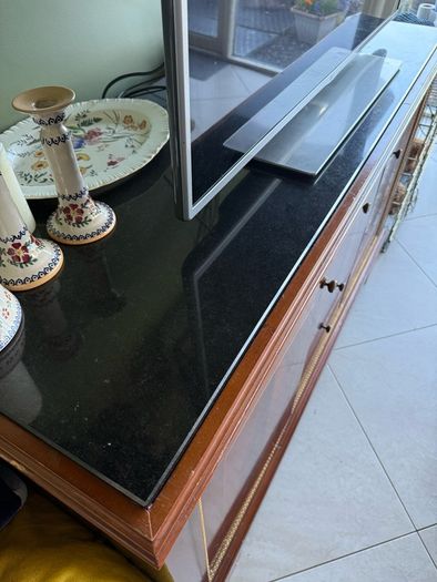 Dressing table