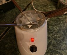chocolate melting pot
