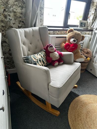 Nursery Rocking Chair Excellent Condition