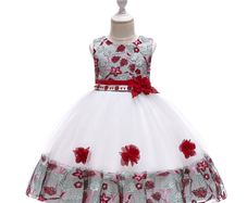 New Girls Elegant Flower Dress size 4-5yrs