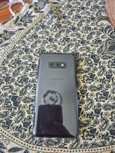 Samsung Galaxy S10e