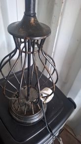Table lamp