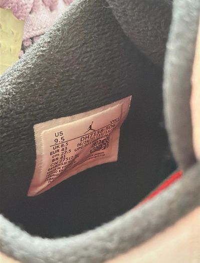 Air Jordan 4