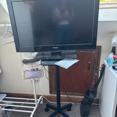 Collection Only - Tv + Metal Support