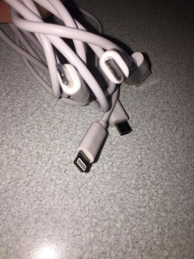 Multi purpose charging cable iPhone Samsung