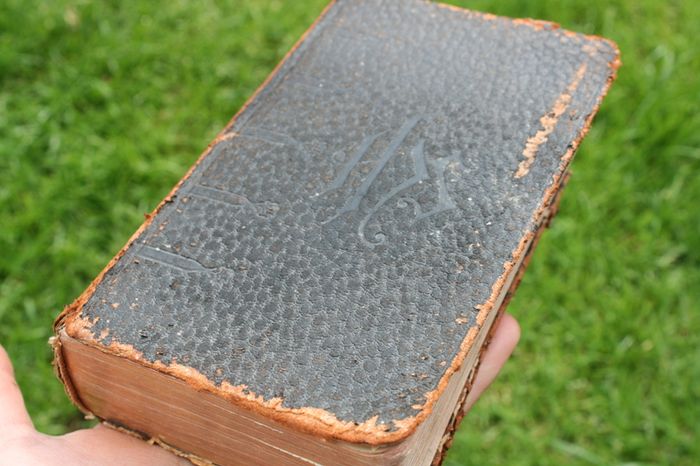 Vintage The Ideal Daily Missal with Vespers for Sundays and Feasts - Dublin