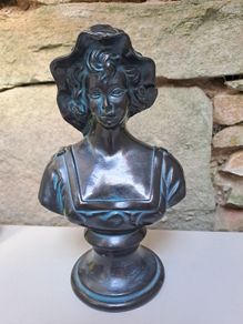 Painted bronzed bust Figurine