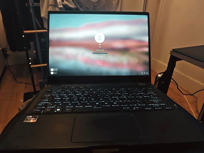 ASUS ROG FLOW X13 laptop 32GB DDR5 GTX 3050Ti 2-in-1 convertible 360degree flip